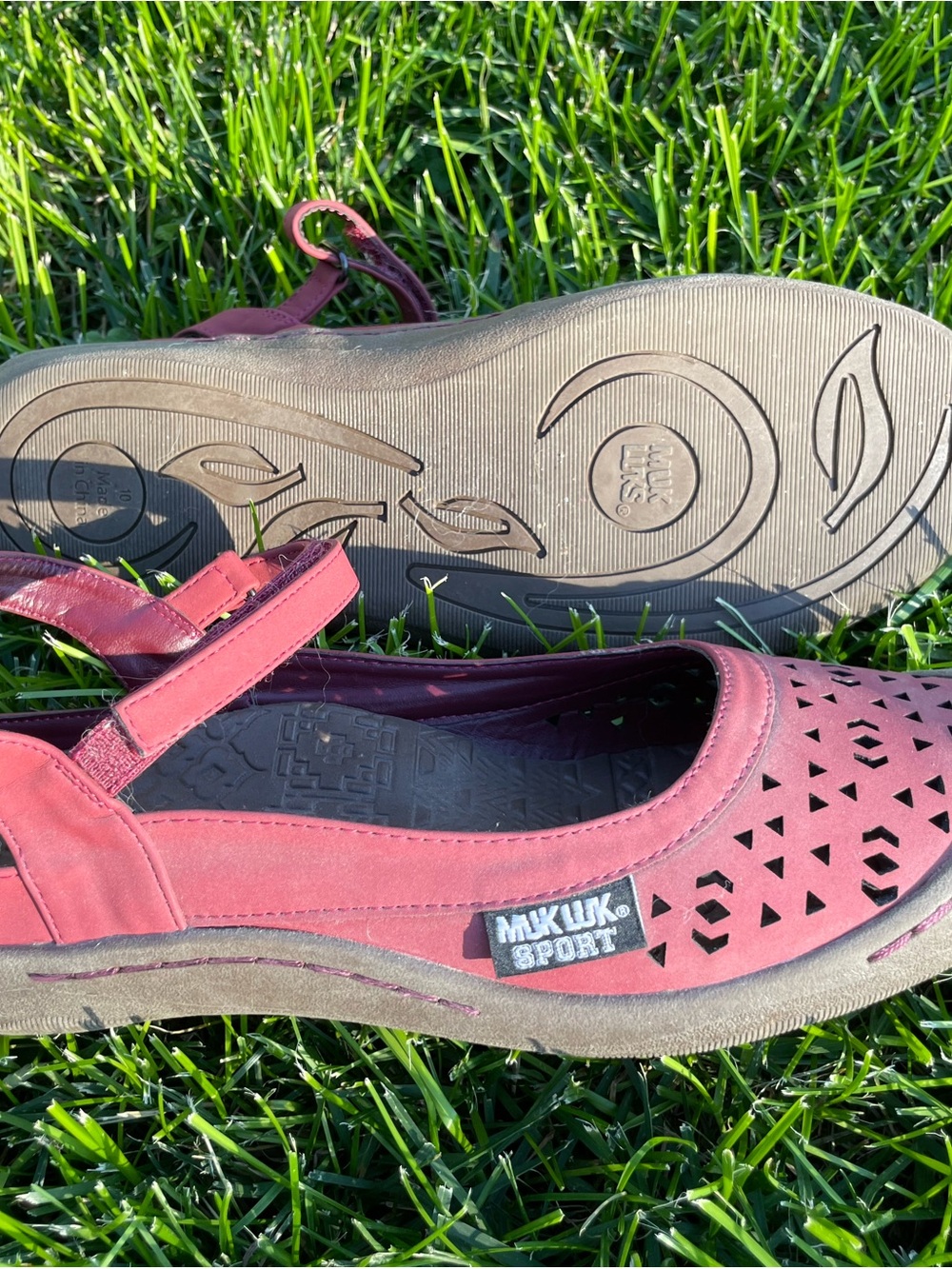 Muk Luks Sport Women's Burgundy Red Mary Jane Flats - Picture 5 of 5